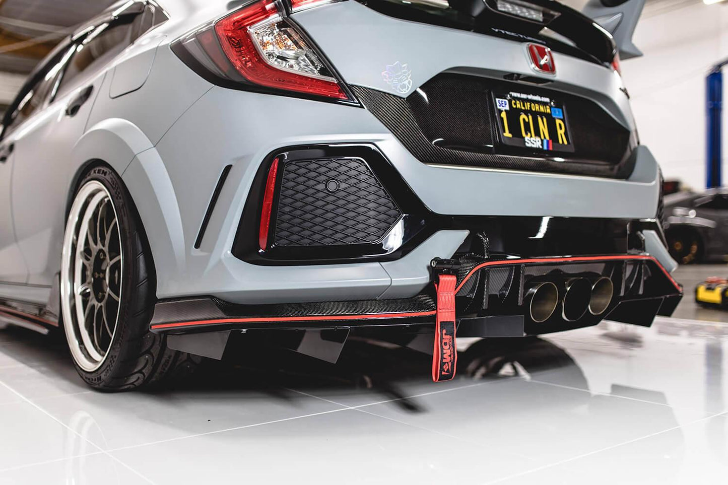 2017-2021 Honda Civic Type-R V2 Diffuser