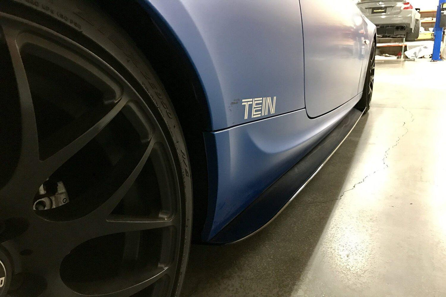 AeroFlow Dynamics 2007-2012 BMW 328i/335i Side Skirt Extensions Coupe/Vert [E92/E93]