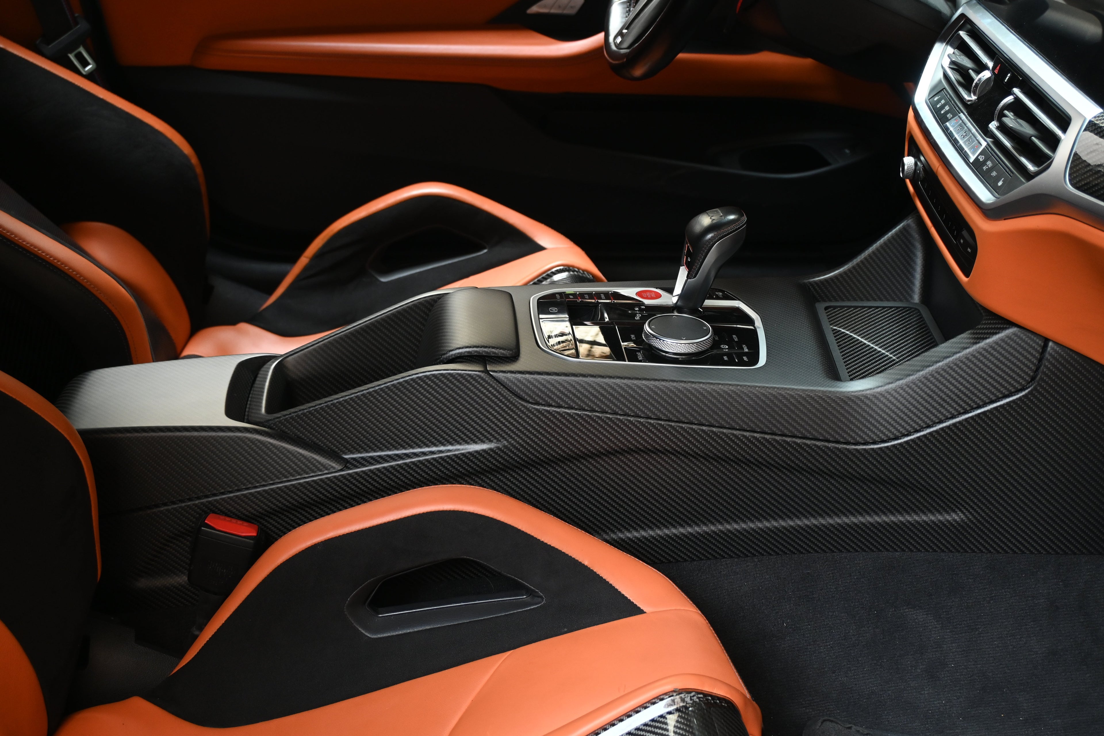 G8X M3/M4 Dry Carbon Fiber Center Console