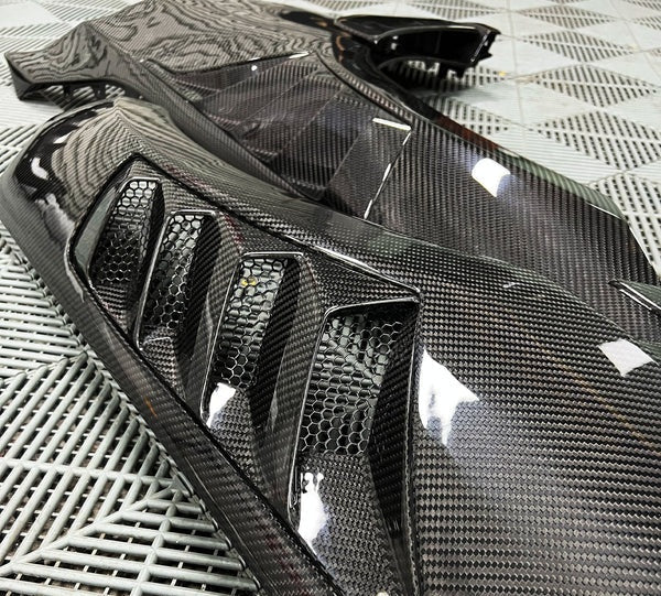 G87 M2 Dry Carbon Fiber Fenders