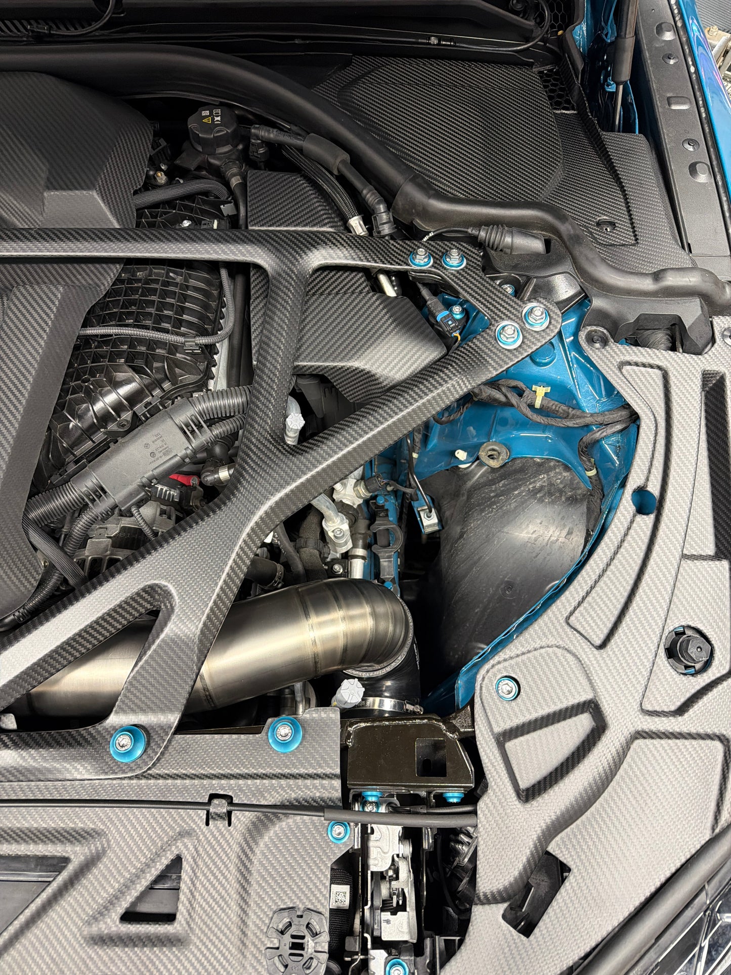 G8X CSL Style Carbon Strut Brace