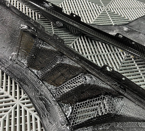 G87 M2 Dry Carbon Fiber Fenders