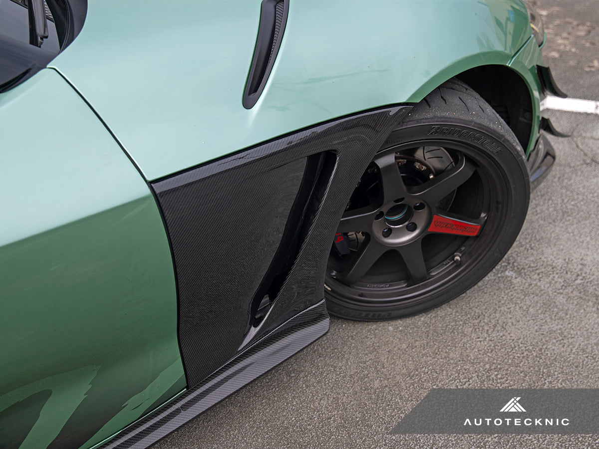 AutoTecknic Dry Carbon V1 Fender Set - A90 Supra