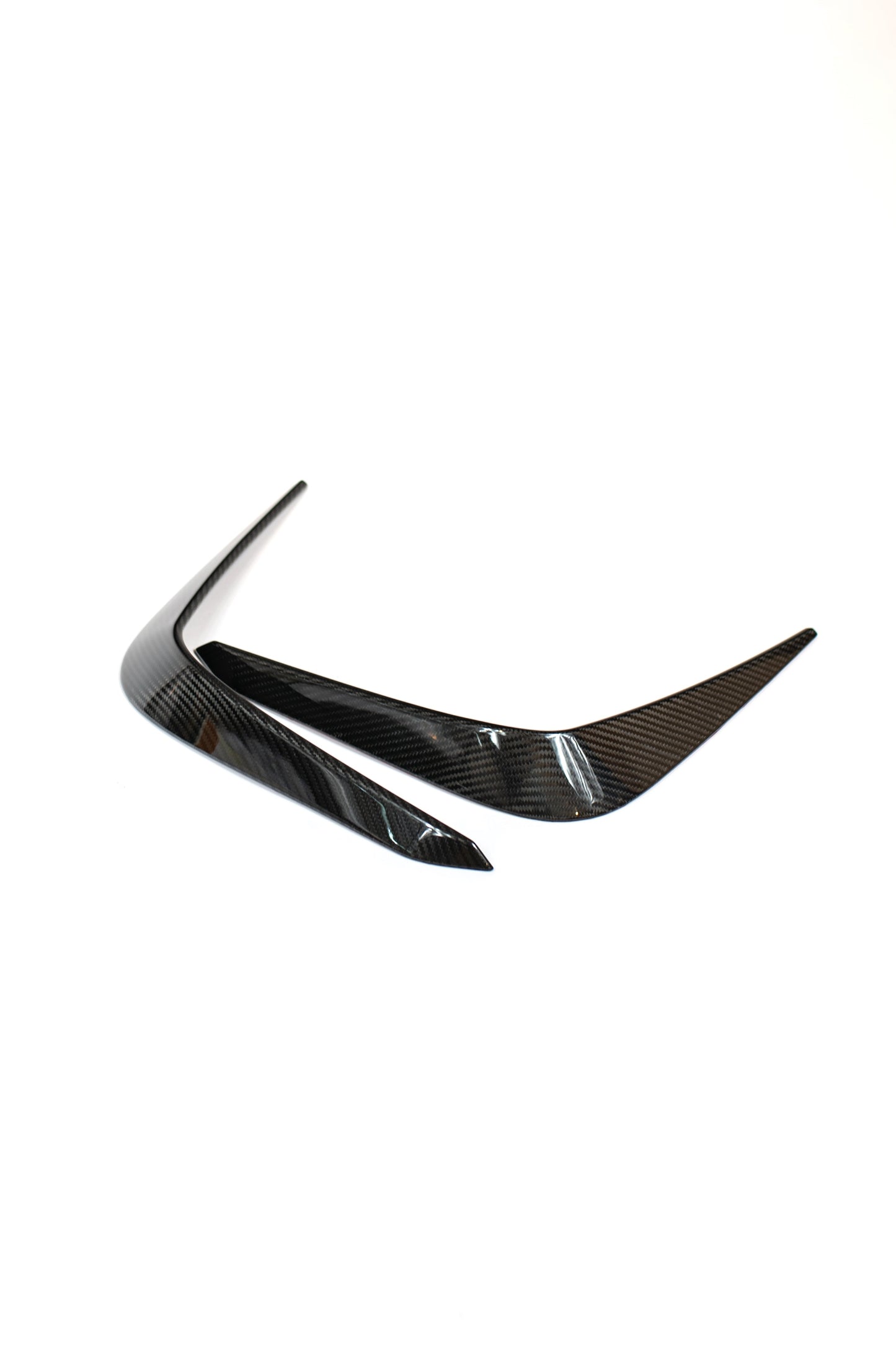 G8X Dry Carbon Fiber Front Bumper Trim