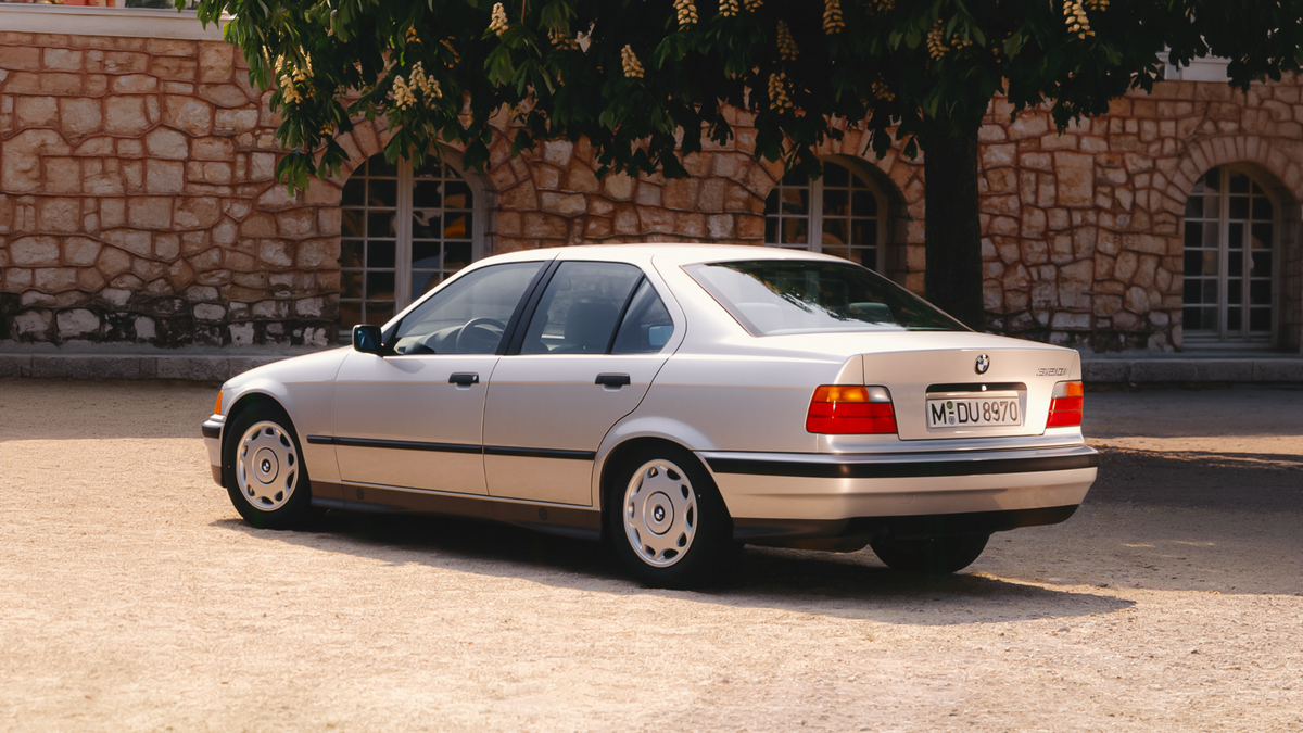 3. BMW E36 - 320i/325i (M50)