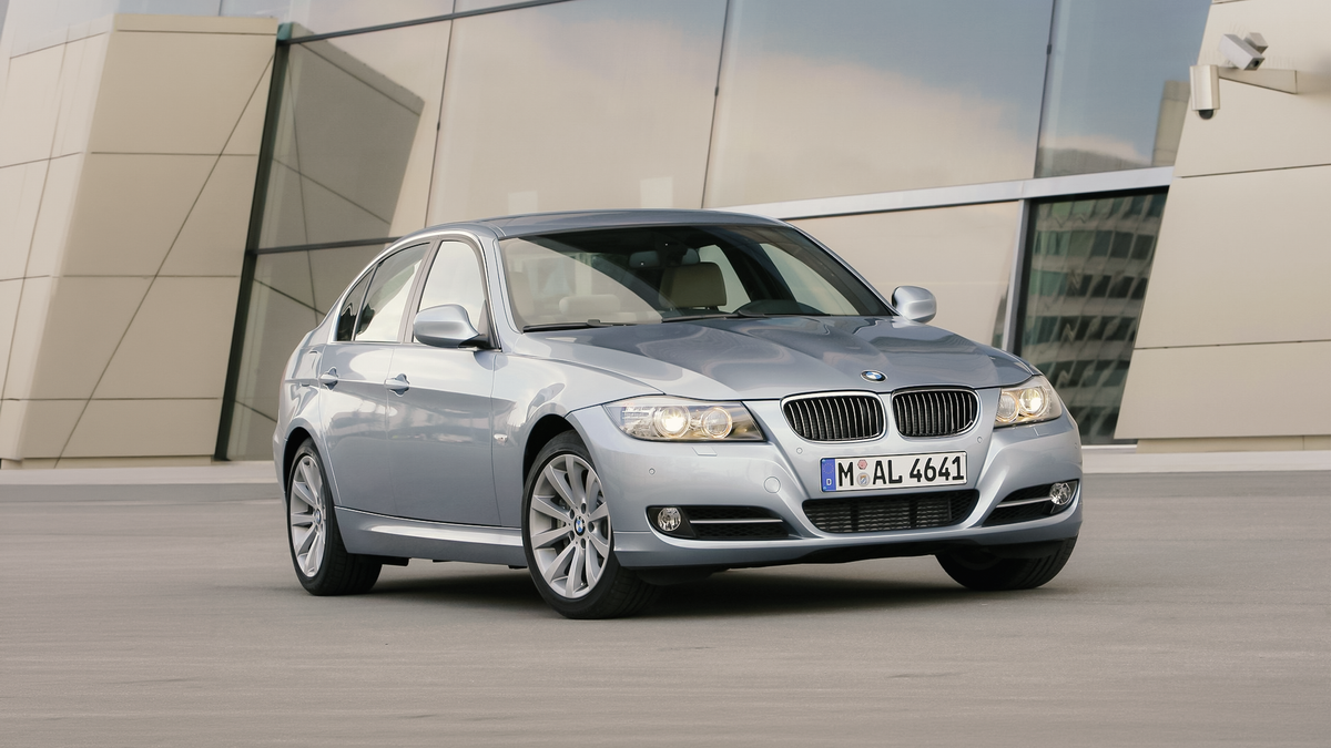 3. BMW E9X - 328i (N52)