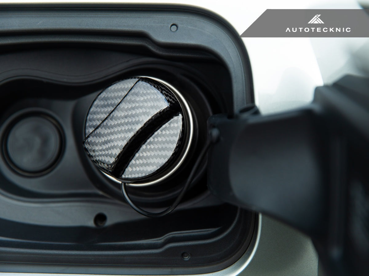 AutoTecknic Dry Carbon Competition Fuel Cap Cover - BMW F90 M5