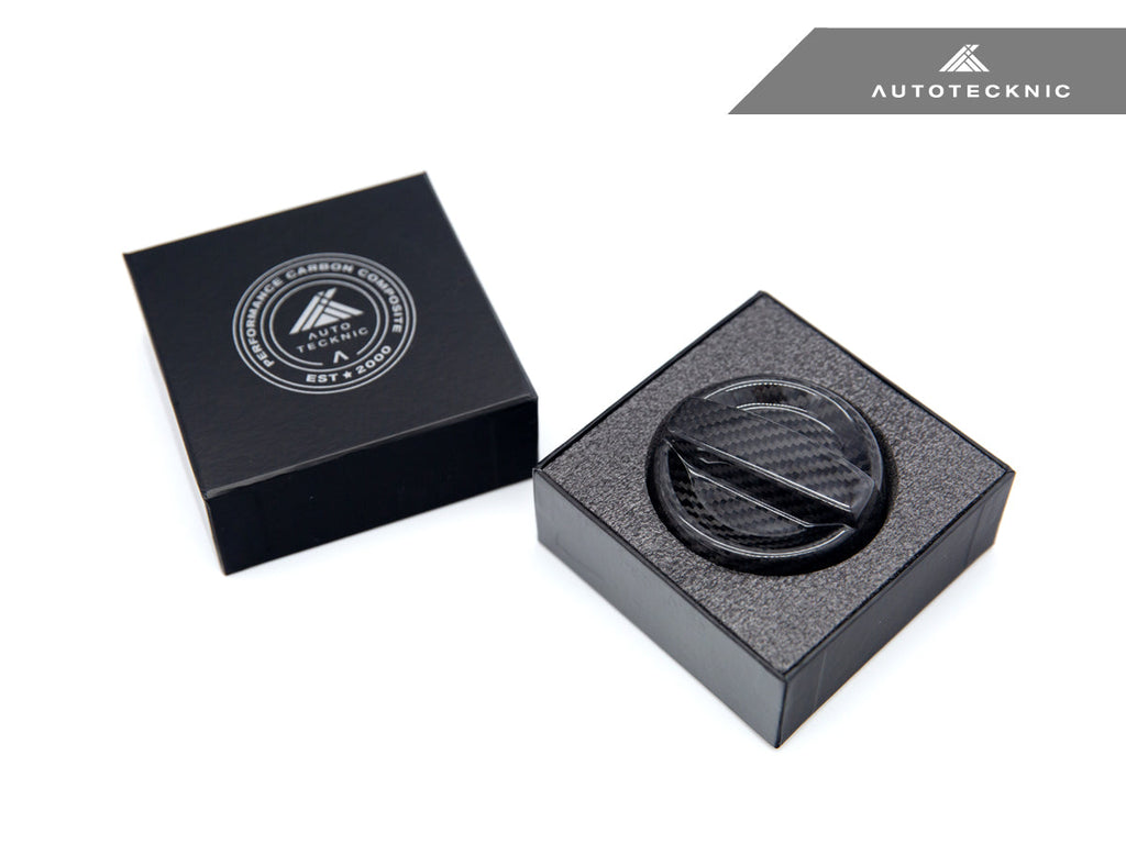 AutoTecknic Dry Carbon Competition Oil Cap Cover - BMW F10 M5