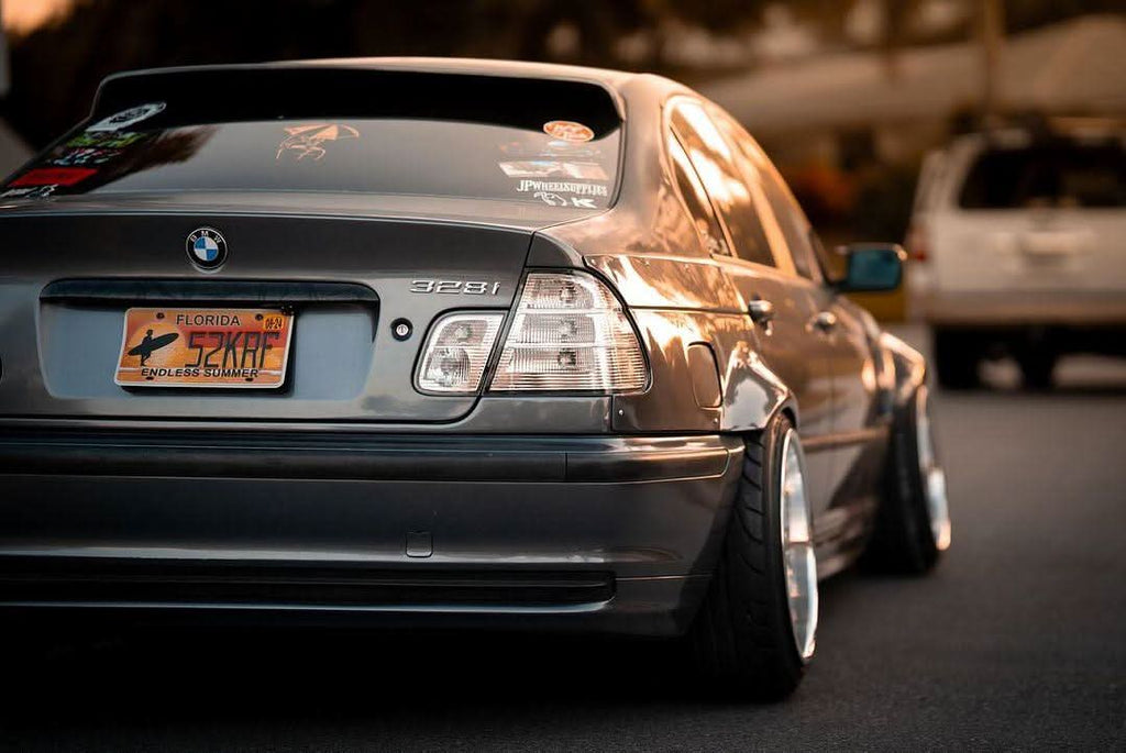 BMW 3-Series E46 Sedan Full Over Fender Kit with Vented Front Fenders - ABS OR Fiberglass