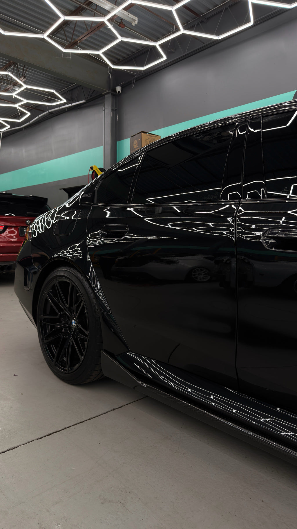 G90/G99 M5 MP Style Dry Carbon Fiber Side Skirt