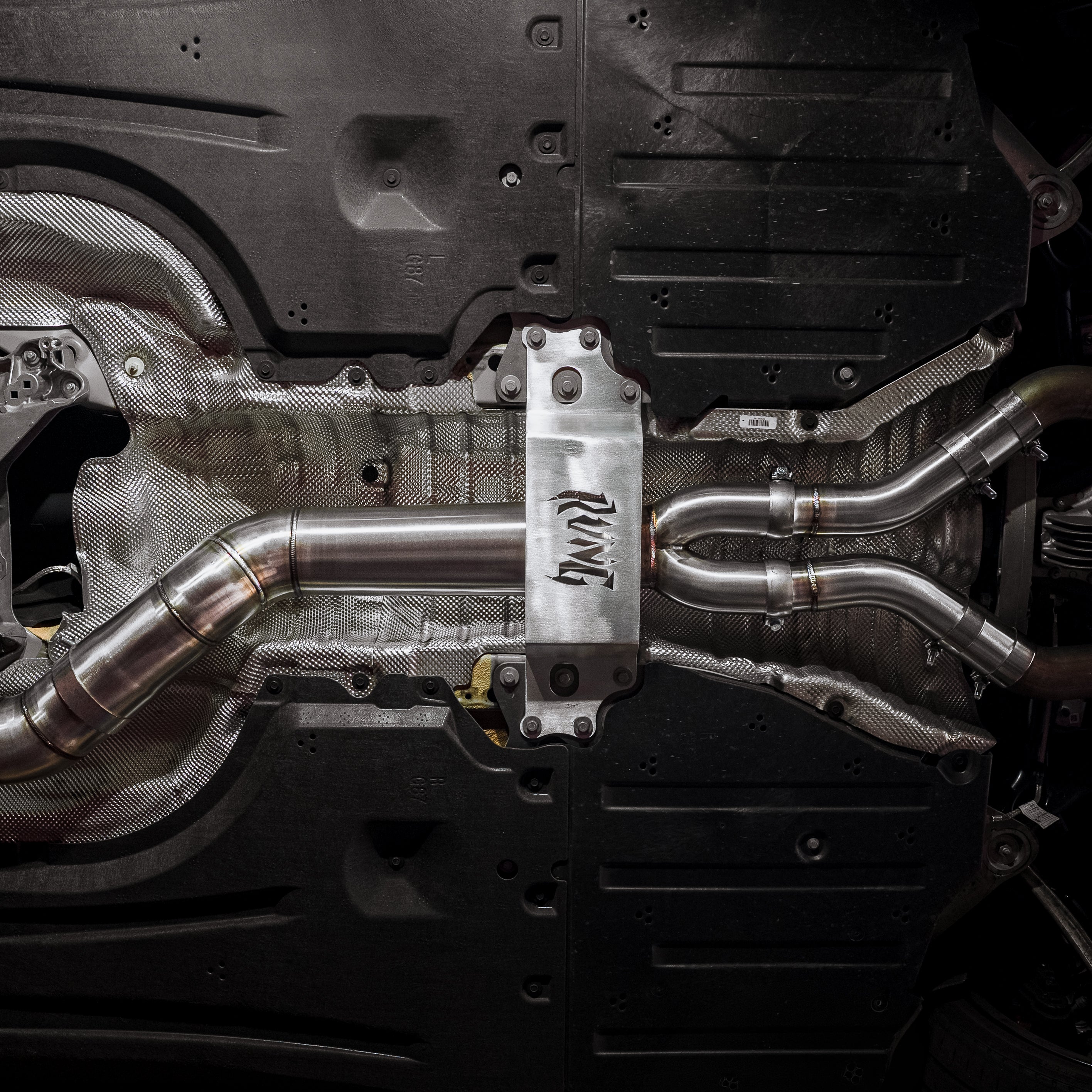Rvng 4.5” Single Mid pipe (G80 M3/G82M4/G87M2) | House of Apex - House of Apex