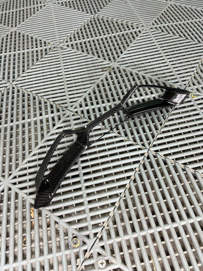 G8X Dry Carbon Fiber Bucket Seat Center Trim