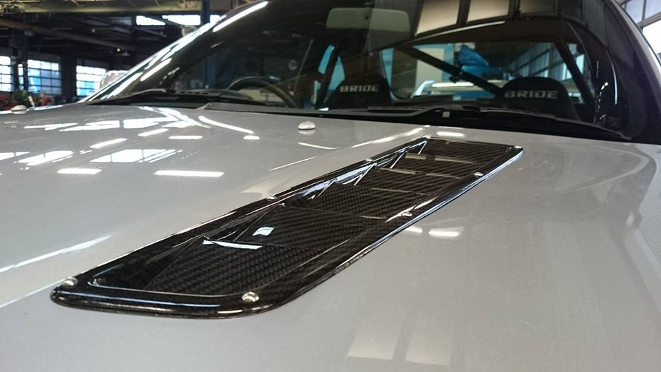 APR Carbon Fiber Universal Fitment Hood Vents