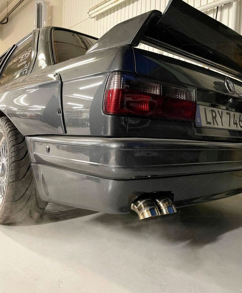 BMW 3-Series E30 Red/ Clear Tail Lights- Facelift (1988-1994)