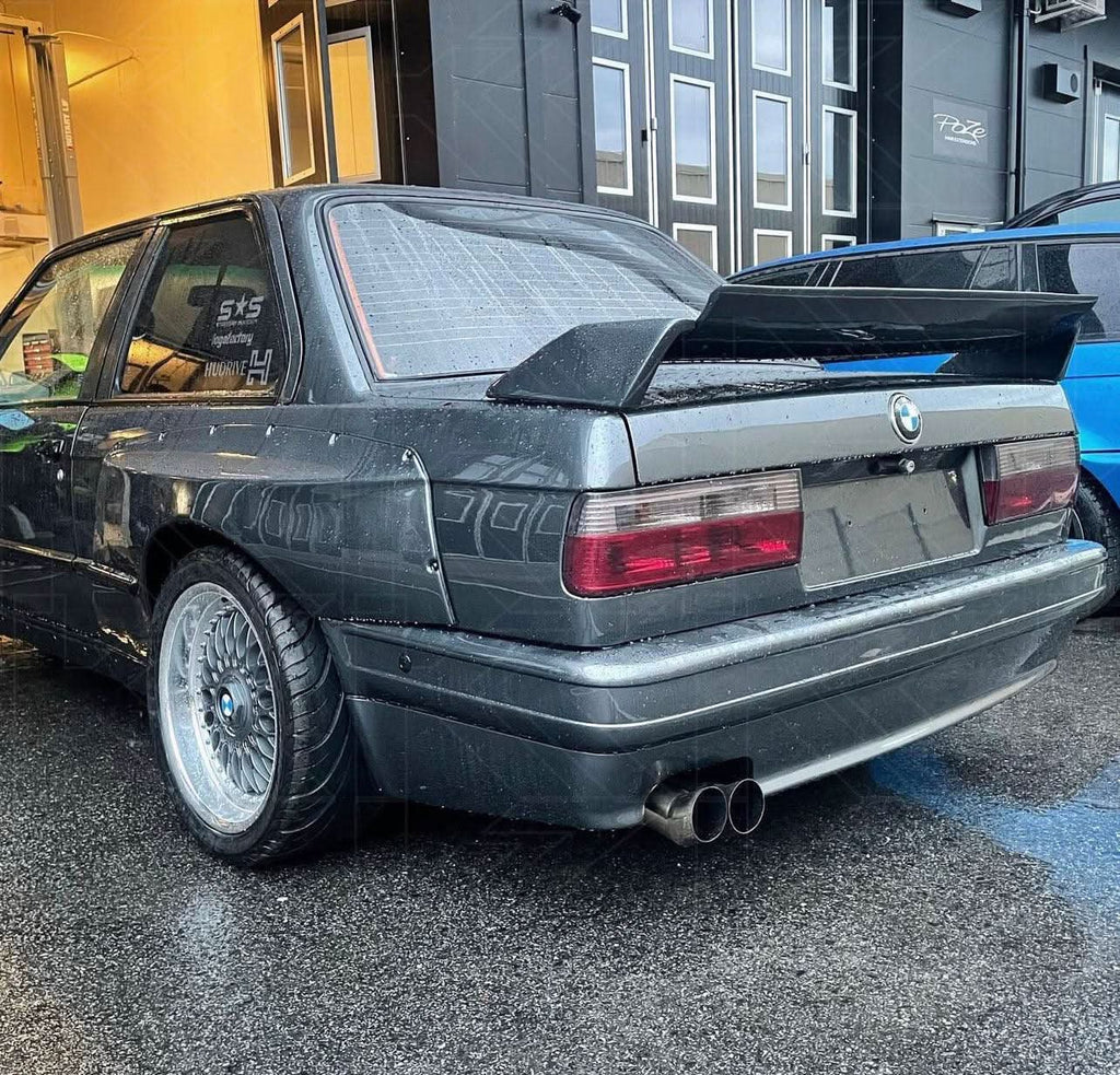 BMW 3-Series E30 Red/ Clear Tail Lights- Facelift (1988-1994)