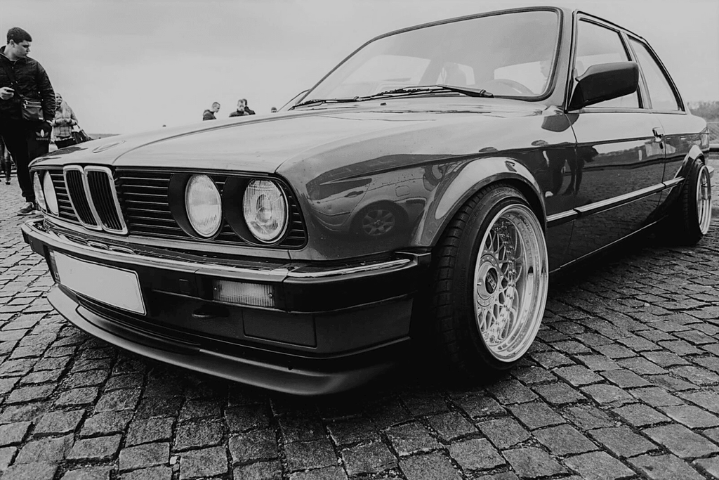 BMW E30 Series 3 Jimmy Hill Style Front Lip (1984 - 1991)