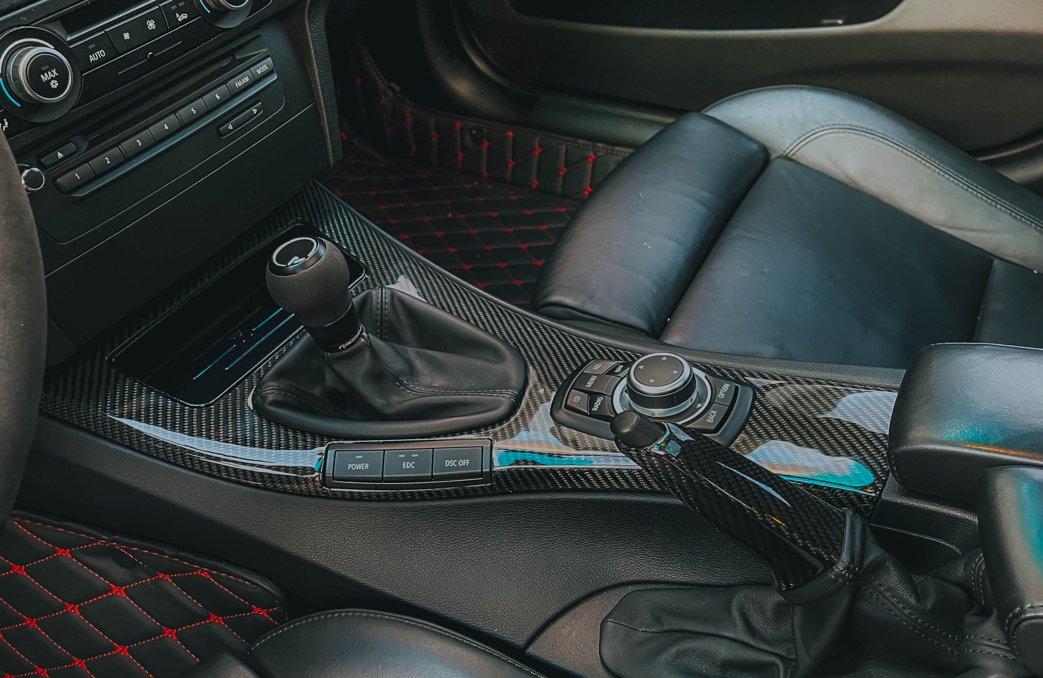 BMW E90/E92  | INDUKTIV Wireless Charging Unit Tray | House of Apex - House of Apex