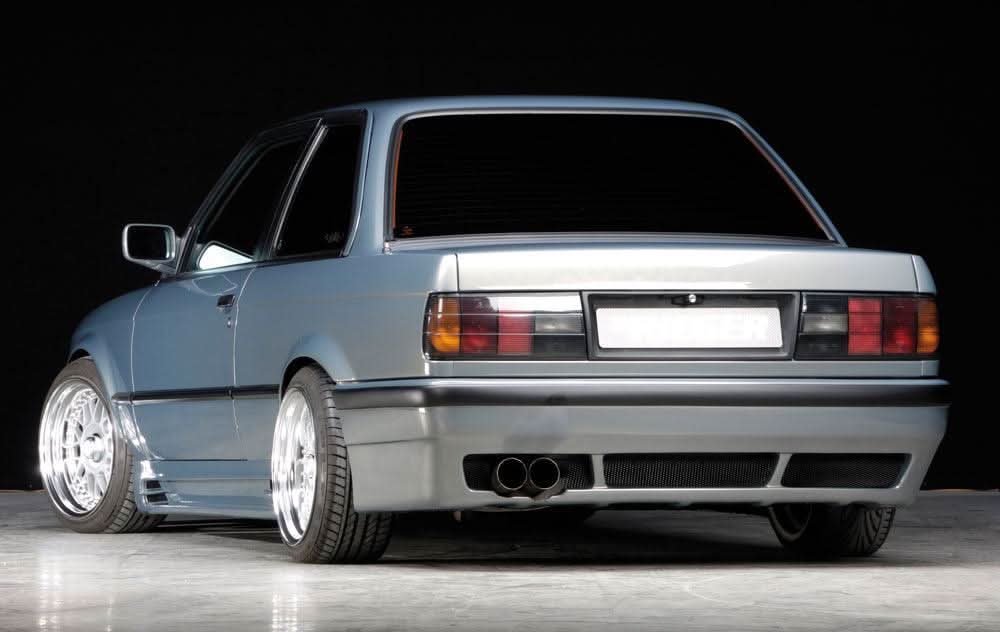 Rieger BMW E30 Pre-Facelift Vented Rear Skirt Extension